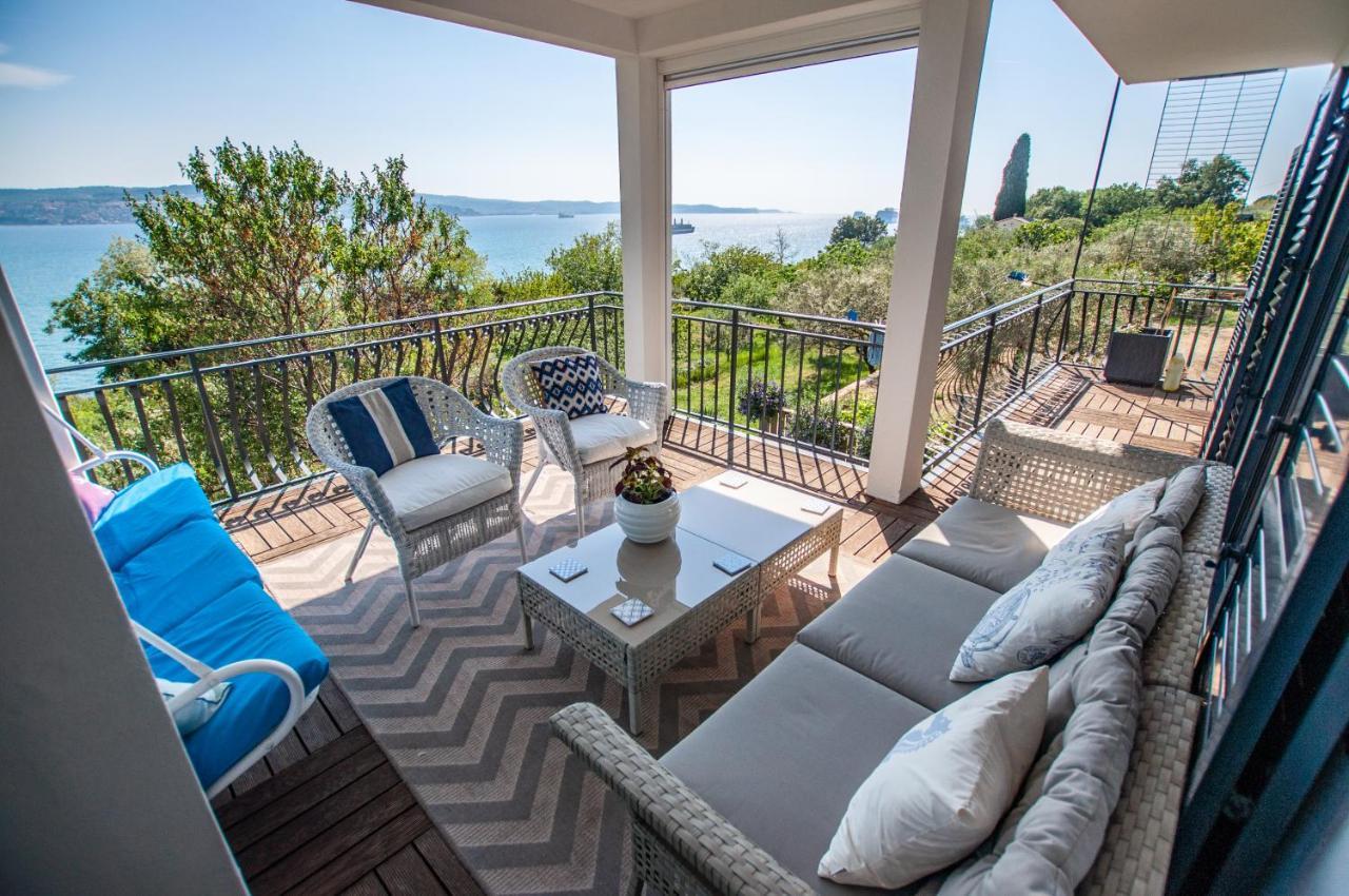 Sea View Apartments Debeli Rtic Ankaran Exterior photo