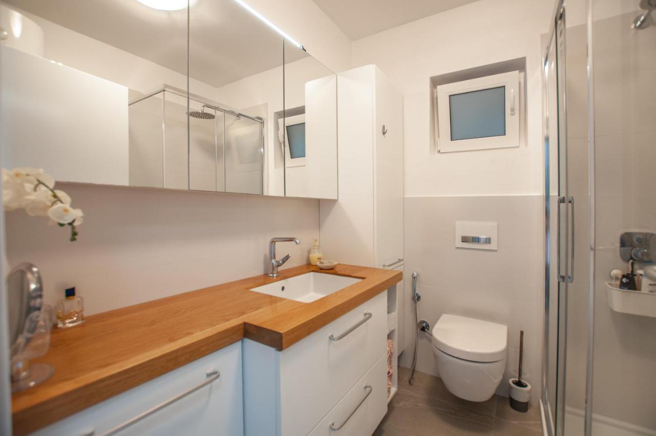 Sea View Apartments Debeli Rtic Ankaran Exterior photo